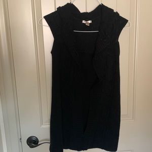 Half sleeve sweater cardigan with hoodie